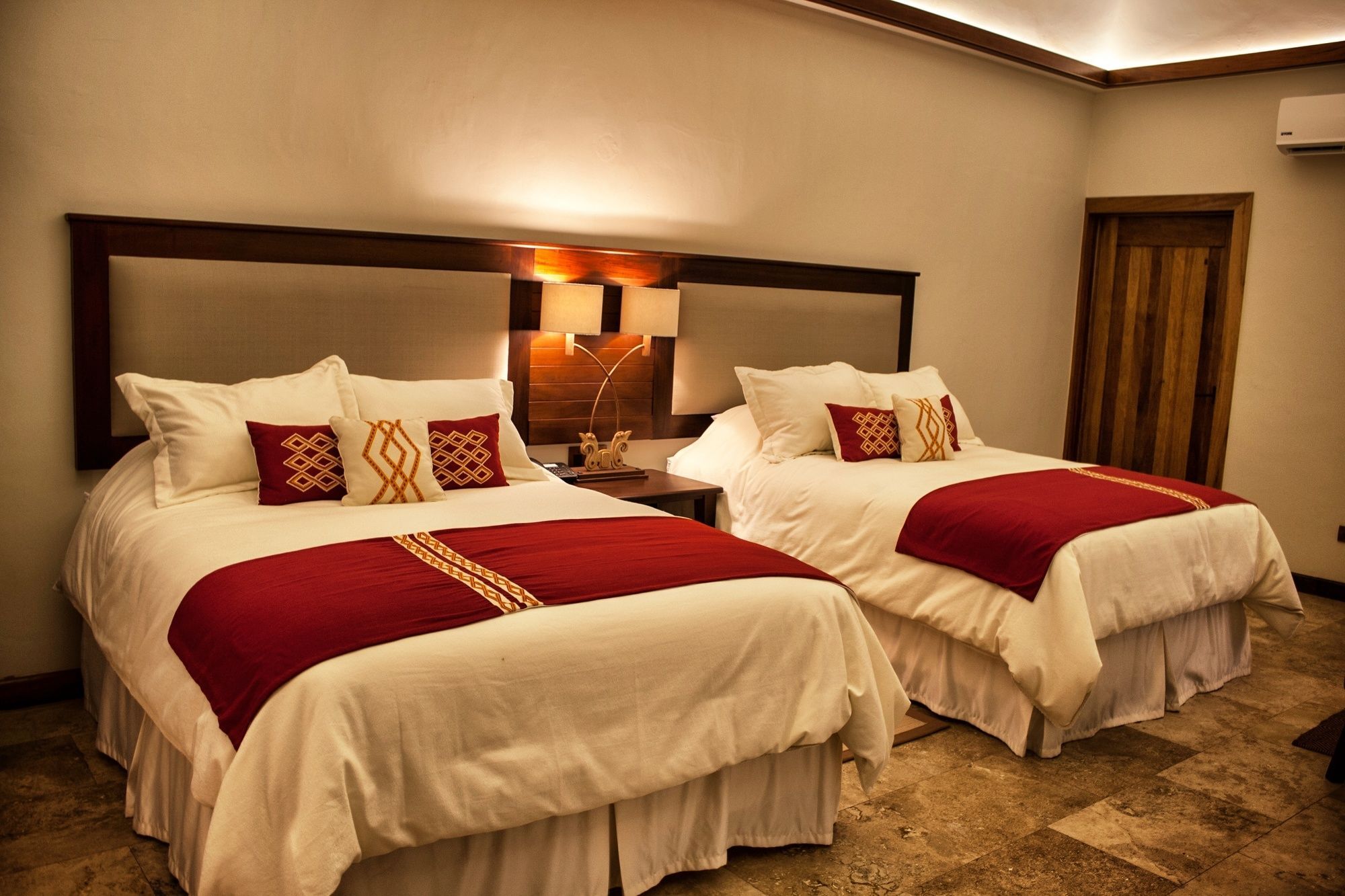 Bolontiku Boutique Hotel Member Of The Cayuga Collection San Andrés 外观 照片